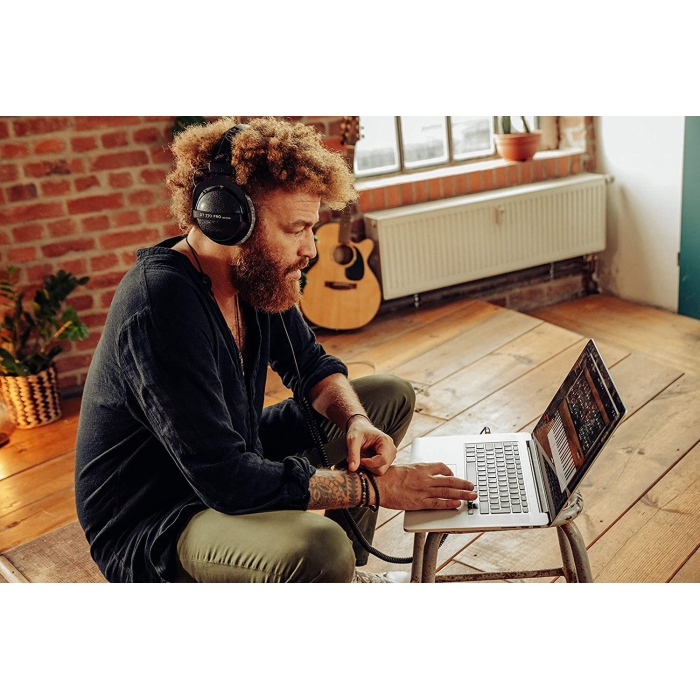 beyerdynamic-dt-770-pro-250-ohm-microphones203