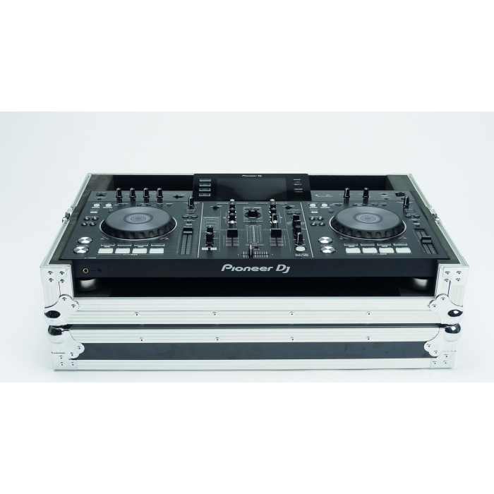 magma-xdjrx-hard-case-40975-2