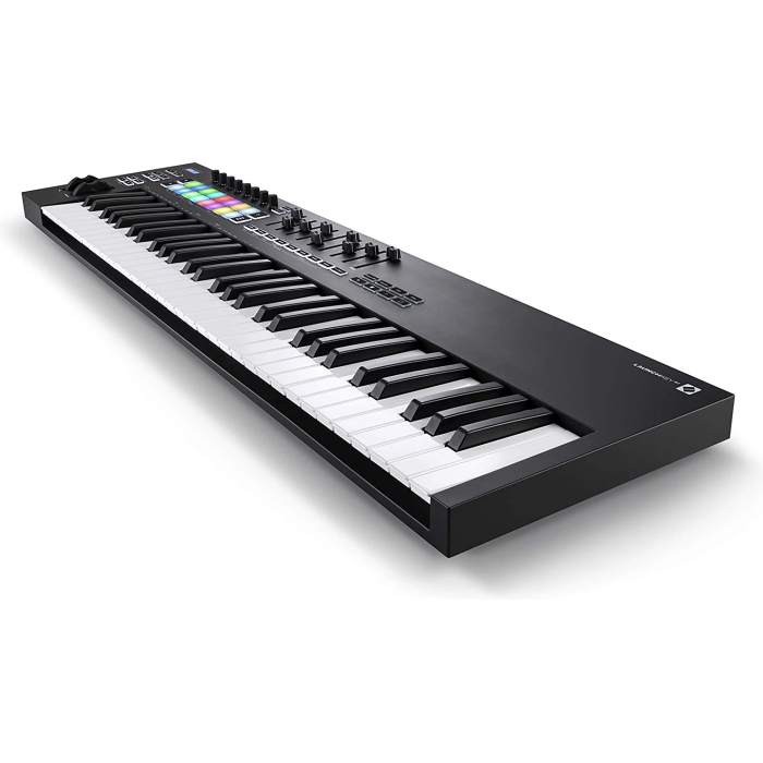 novation-launchkey-61-mk3-midi-keyboards203-1