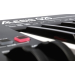 Alesis_Q25_detail2_weblg