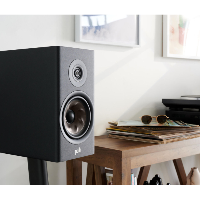 Reserve-R100-Black_Image_in-situ